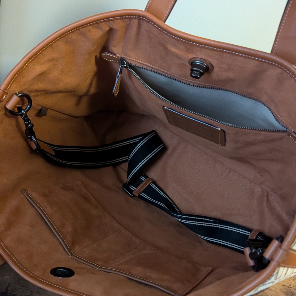Coach Toby Turnlock Tote - Picture 6 of 11